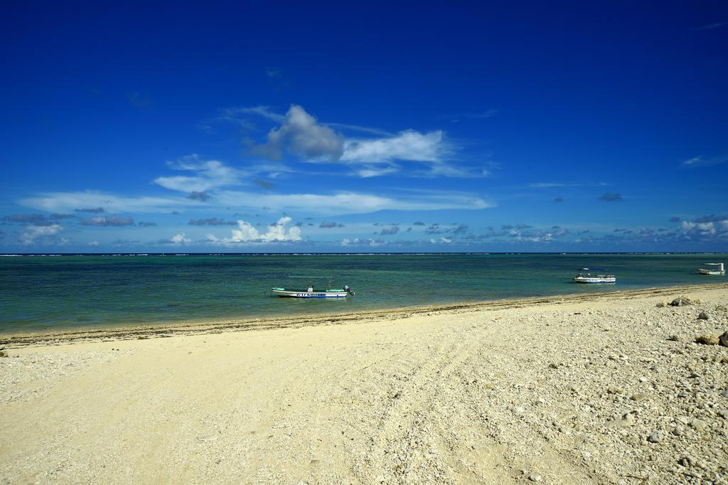 Exes Ishigaki Hotel Ishigaki  Exterior foto