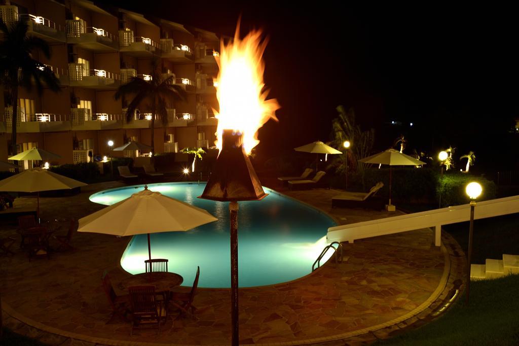 Exes Ishigaki Hotel Ishigaki  Exterior foto