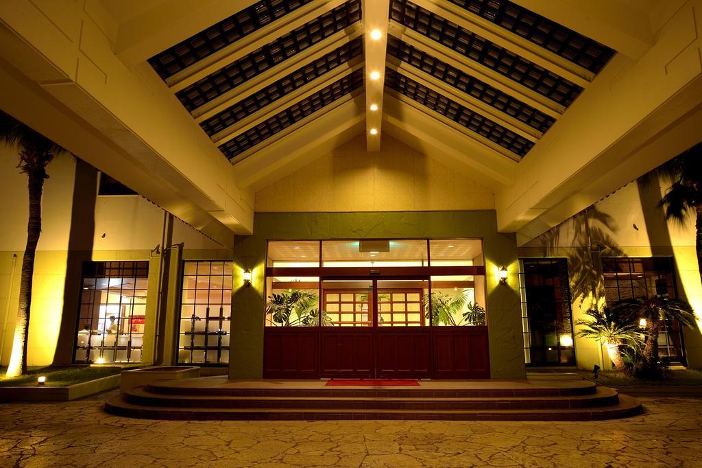 Exes Ishigaki Hotel Ishigaki  Exterior foto