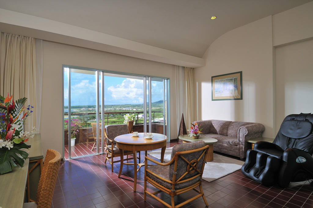 Exes Ishigaki Hotel Ishigaki  Quarto foto