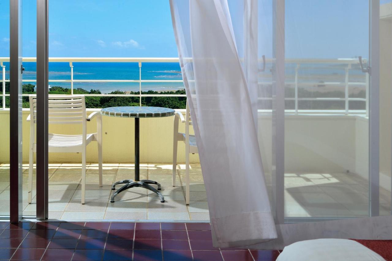 Exes Ishigaki Hotel Ishigaki  Exterior foto