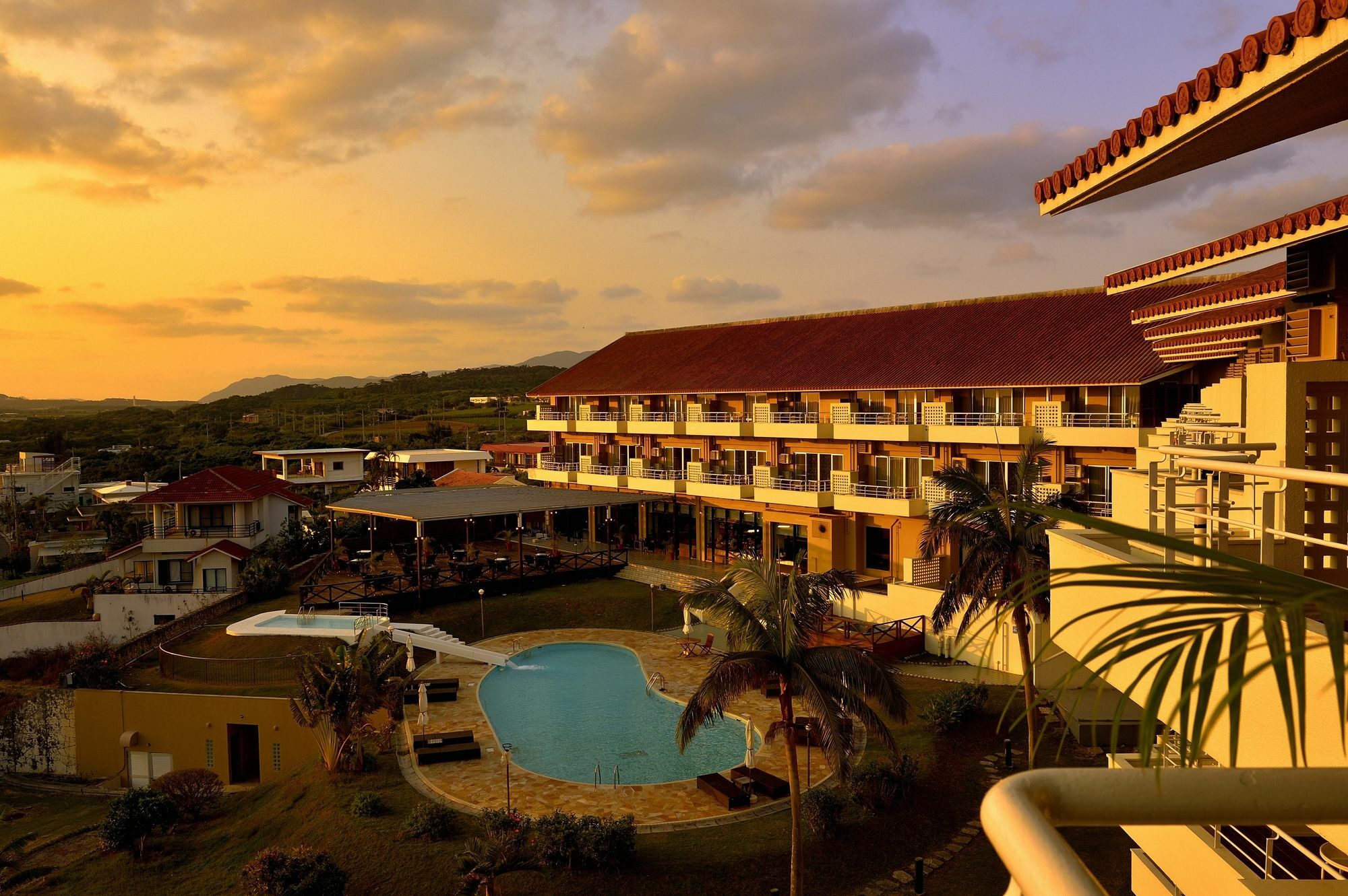 Exes Ishigaki Hotel Ishigaki  Exterior foto
